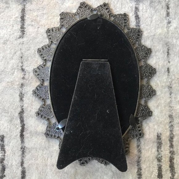 Victorian Silver Heart Photo Frame Ornate Filigree Detail Oval - Picture 3 of 6